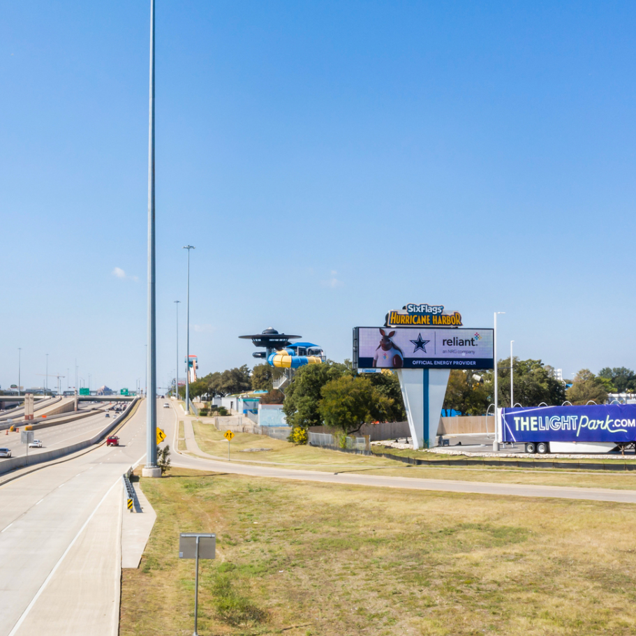 TX-197526 Hurricane Harbor Arlington (West)